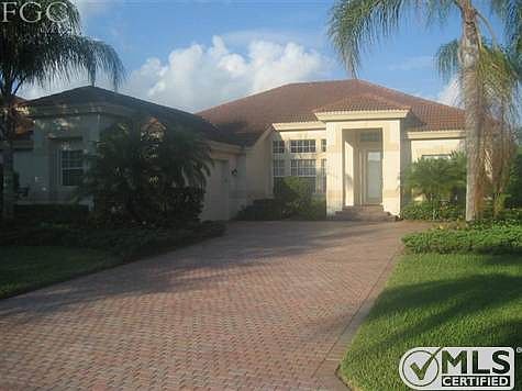 1st image of 8799 New Castle Dr
