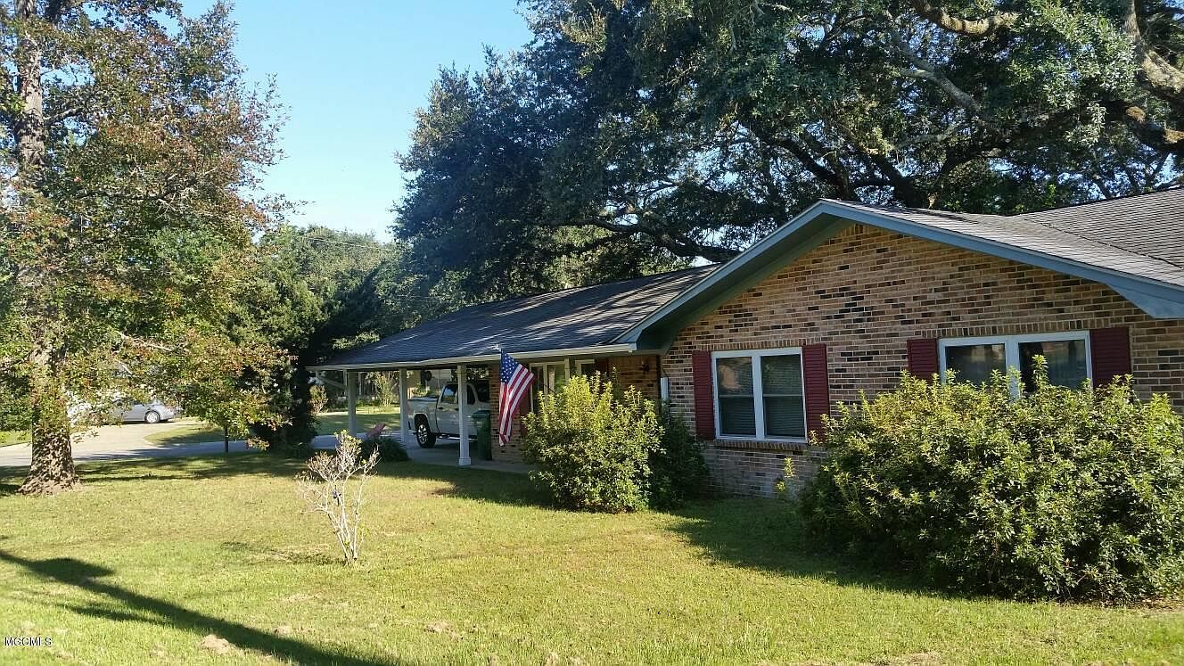 1560 E 2nd St, Pass Christian, MS 39571 Zillow