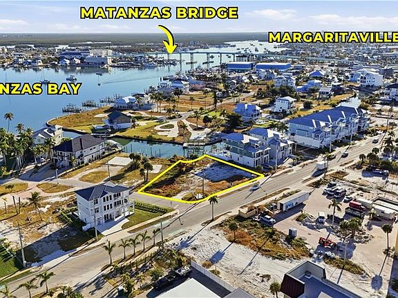 5th image of 601 Estero BLVD