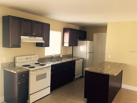 5th image of 7337 Moss Grove Cir