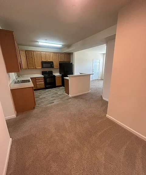 806 W Washington St #111 — Photo 14