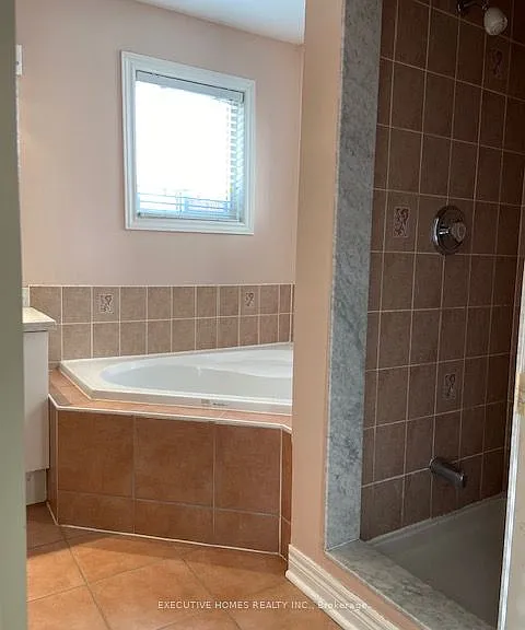 3883 Manatee Way — Photo 34