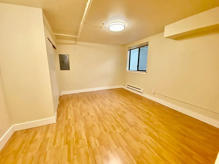 Tuscany Apartments — Photo 41