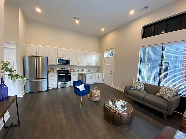 7630 Park Dr #120 — Photo 3
