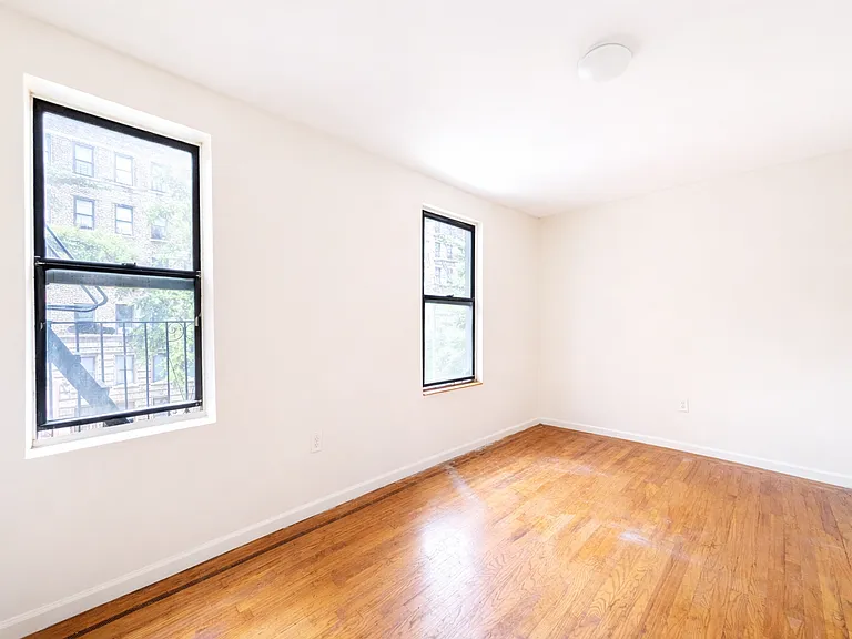 89 Seaman Ave #8A — Photo 4
