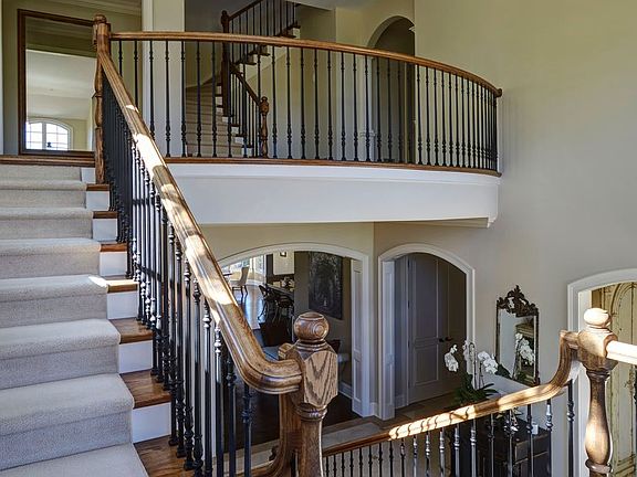 5th image of 5761 Churchill Ln