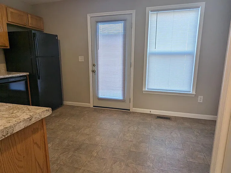 13 Marvin Dr — Photo 6