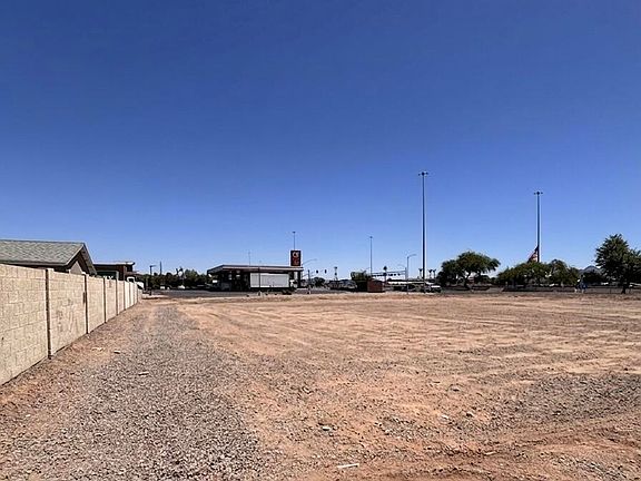 2nd image of 4810 N Black Canyon Highway #27