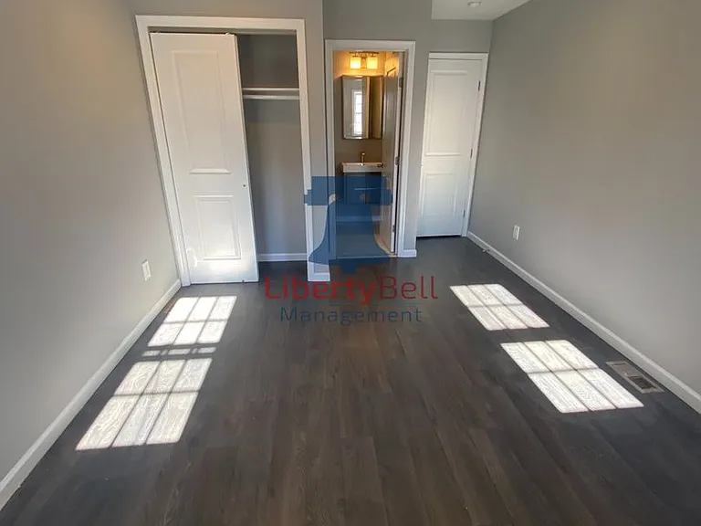 208 McClellan St — Photo 12