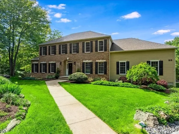 23 October Hill Rd, Jefferson Twp., NJ 07438
