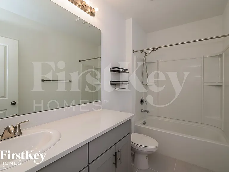 5007 Vellacito Way — Photo 16