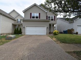 3921 Pinoak View Ct, Louisville, KY 40299