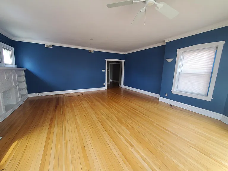 3024 W Addison St #2 — Photo 6