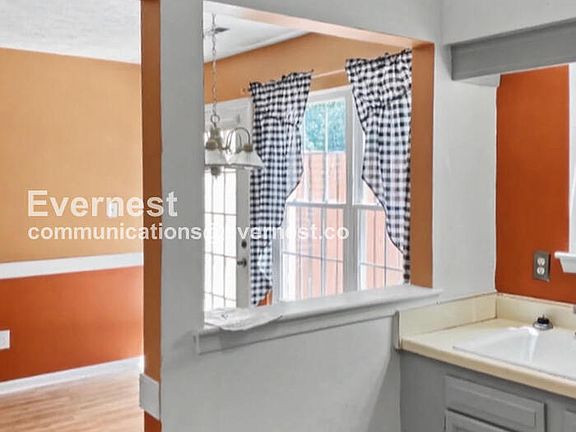 2nd image of 1648 Skiffes Creek Cir