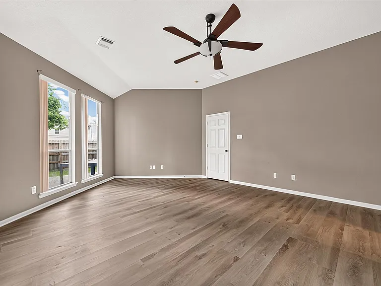 14402 Barker Pelican Ct — Photo 26