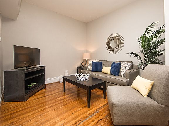 3rd image of 711 W Broad St #303