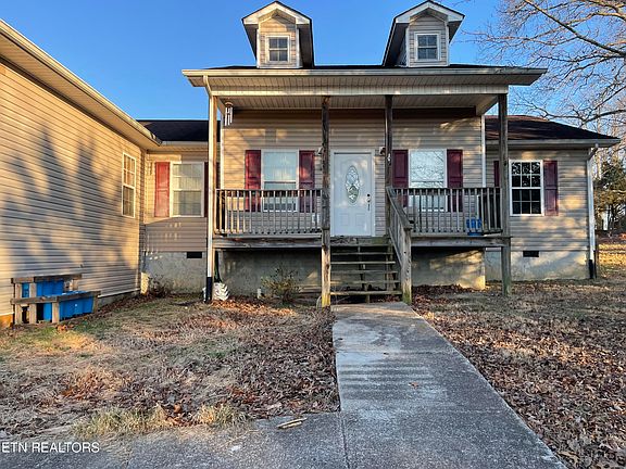 2nd image of 135 Lees Chapel Rd