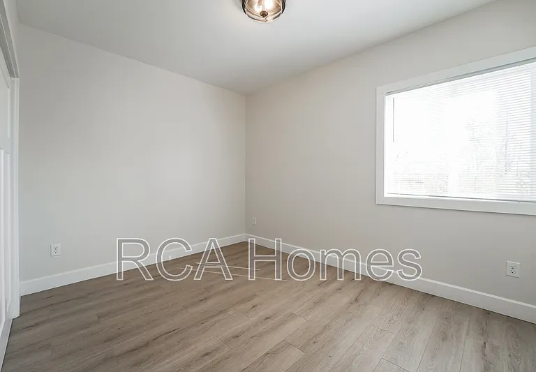 909 Saint Peter St — Photo 8