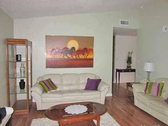 3rd image of 2417 Golden Bear Cir