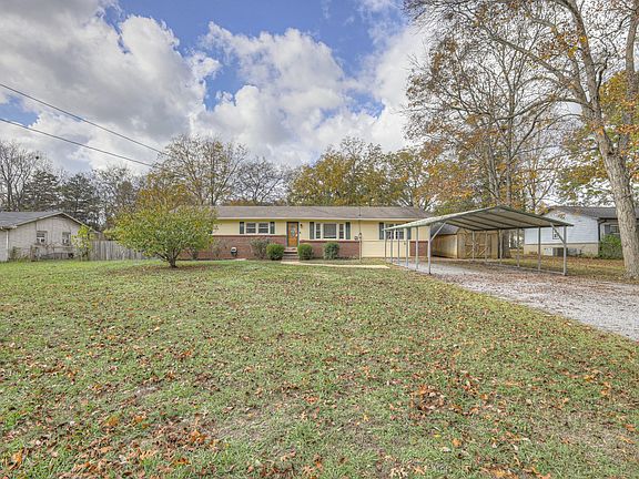 3rd image of 108 Tremont Dr
