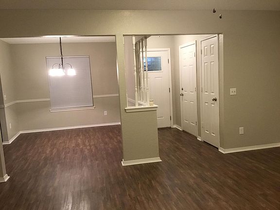 5th image of 213 Jonathan Dr