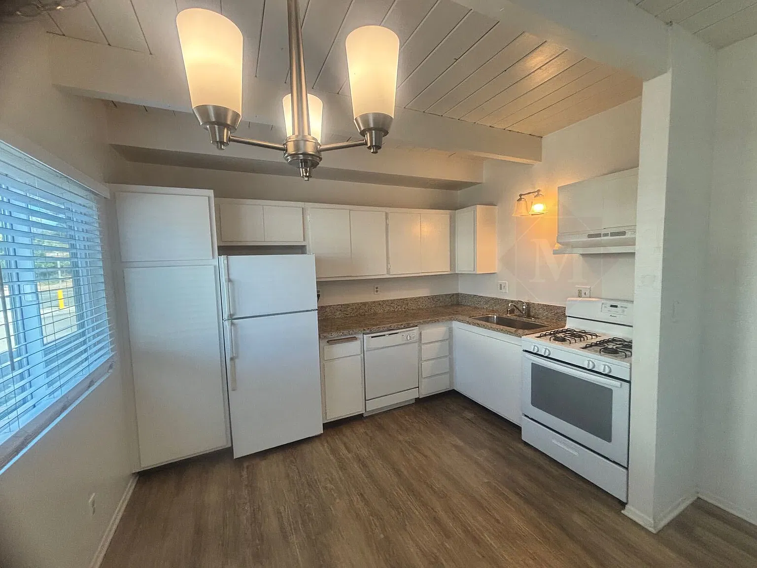1 bed, $2,700 — Photo 2