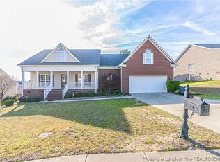 3920 Hunting Path Dr, Hope Mills, NC 28348