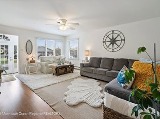 60 Sycamore Rd #29, Manahawkin, NJ 08050