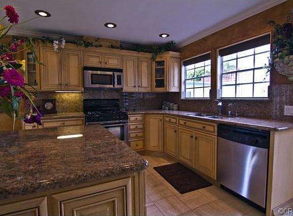 5th image of 720 N Juanita Ave #1