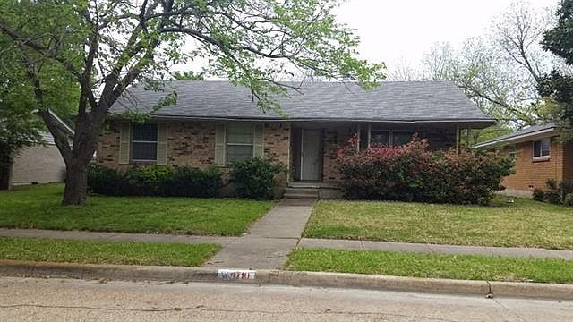 1st image of 1710 Charleston Dr