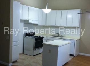1111 Gladys Ave APT 302, Long Beach, CA 90804