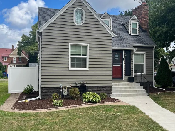 755 Cottage Ave E, Saint Paul, MN 55106