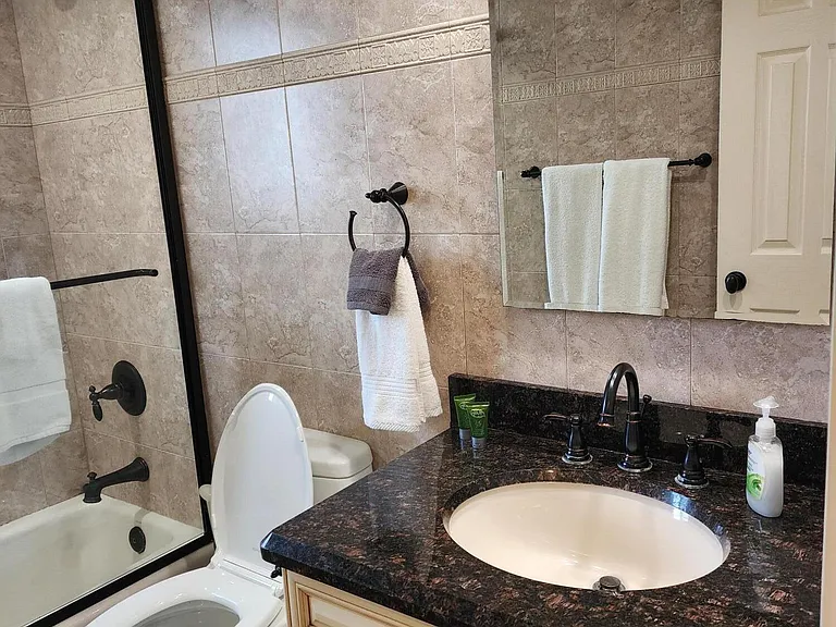 2080 E Hillsboro Blvd #108 — Photo 6