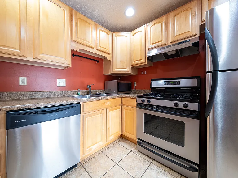 2708 Terraceview Ct N — Photo 7