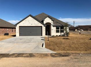 457 Silverton Dr, Granbury, TX 76049