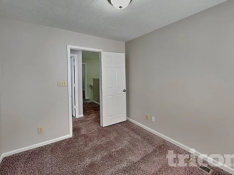 1809 Woodstream Ct — Photo 13