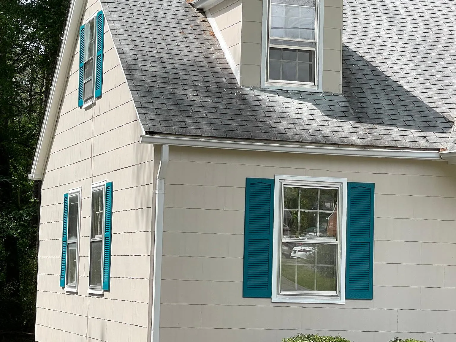 619 N Lunenburg Ave — Photo 2