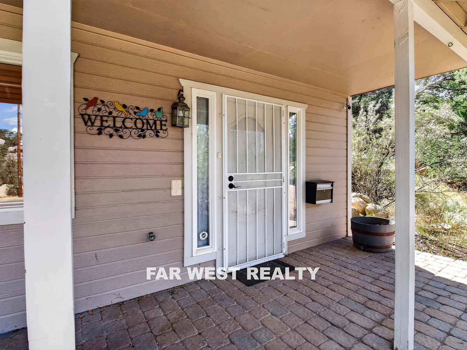 4 bed, 2.5 bath, 2240 sqft, $2,795 — Photo 3