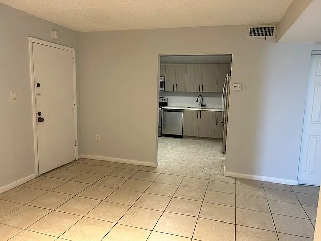 5100 SW 41st St #329 — Photo 6
