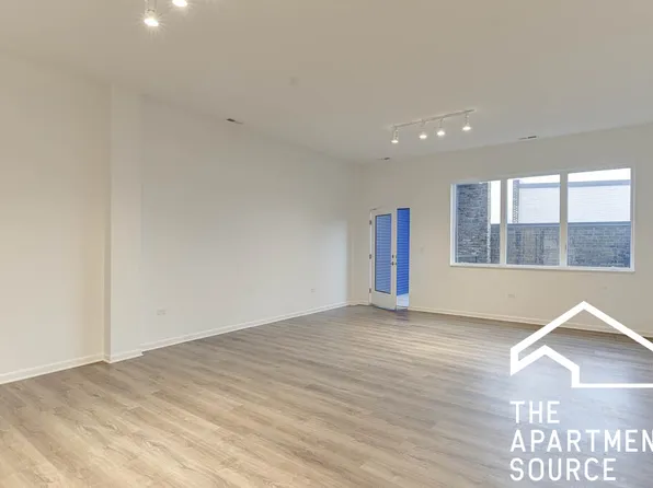 2450 S Wabash Ave #1, Chicago, IL 60616