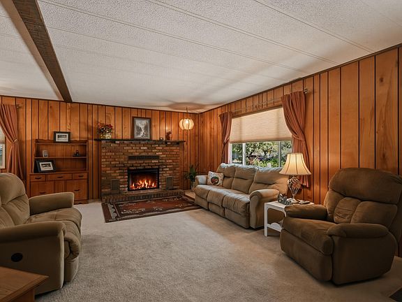 5th image of 1010 N Gila Dr