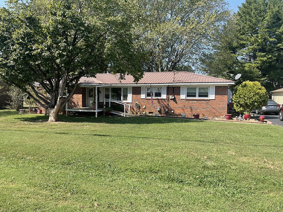 2nd image of 114 Elk Acre Dr
