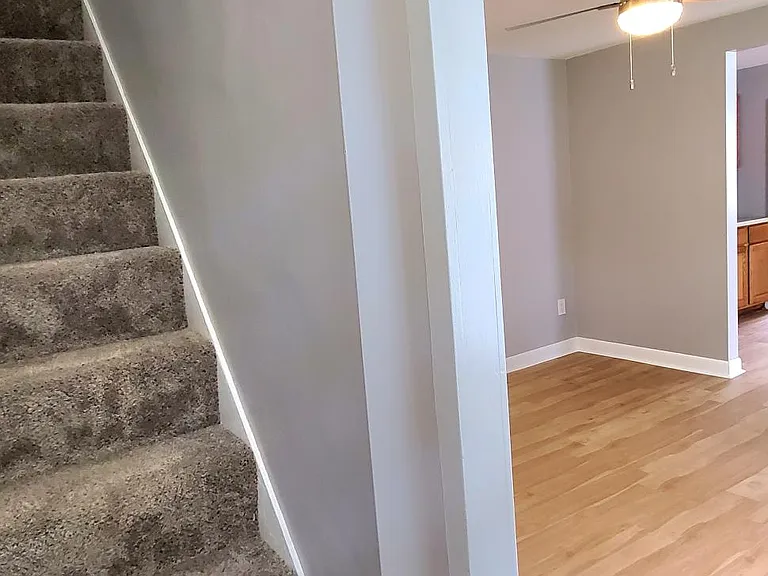 31 Thompson St #31 — Photo 8