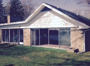 9909 Lakeview Dr, Berrien Springs, MI 49103