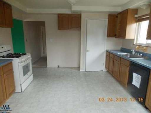 5th image of 20873 Anita St