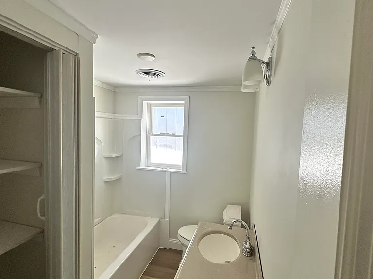 115 Elderberry Ave — Photo 3