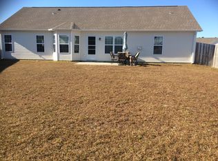 410 Amaryllis Ln, Holly Ridge, NC 28445