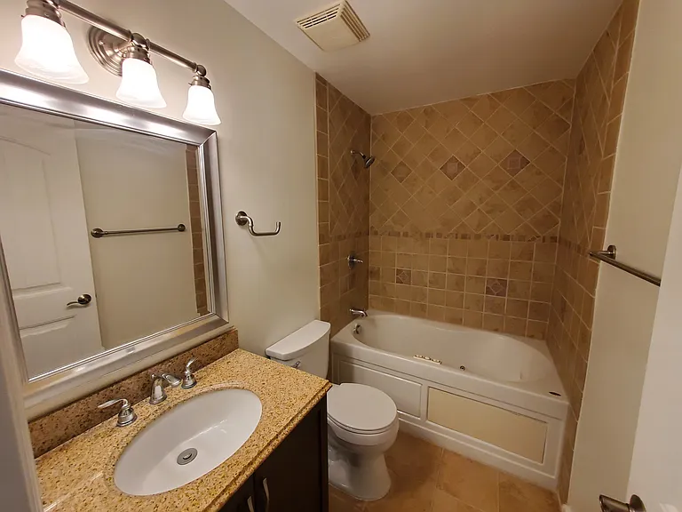 1159 E Plymouth St — Photo 21