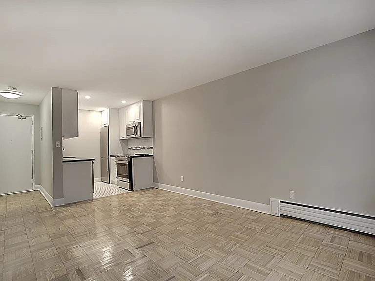 90 Jameson Ave — Photo 12