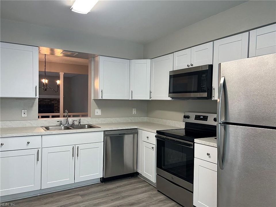 1st image of 4748 Greenlaw Dr